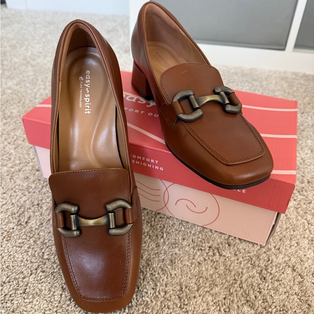 Easy Spirit Franny Brown Leather Dress Loafers - size 9 NWT
